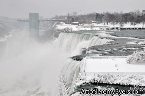 Niagara falls in winter - Travel Photography
